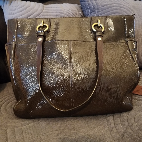Coach Mohogany Patent Leather Gallery Tote - Picture 4 of 9
